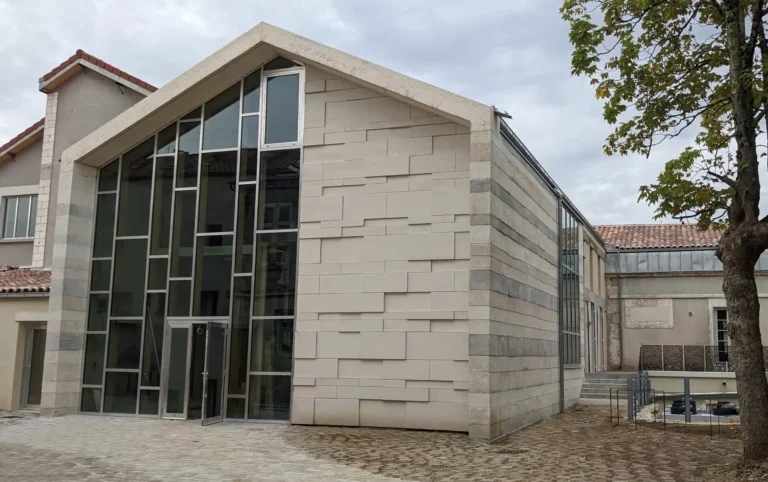PHOTO-FACADE